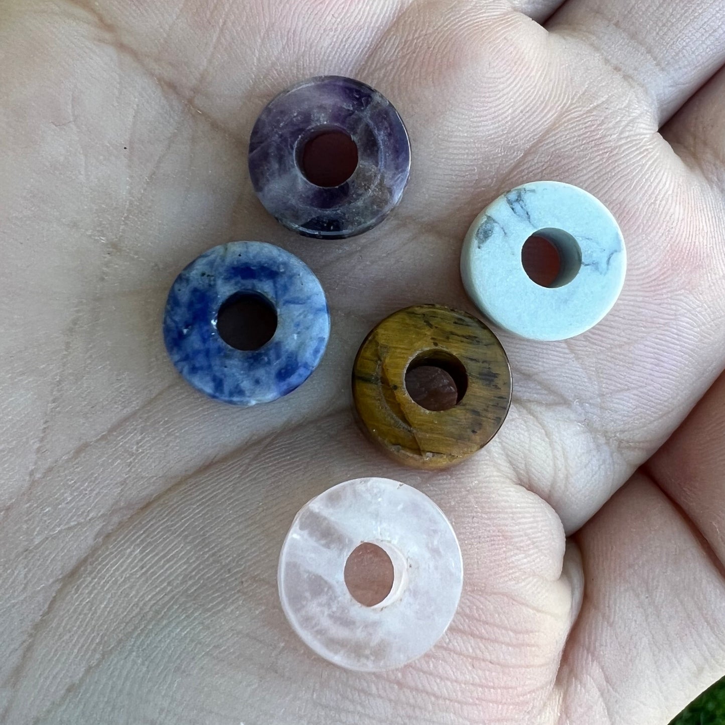 Simple Crystal Donut Necklace